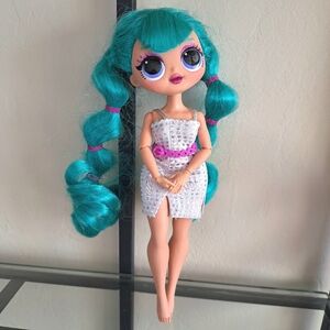 LOL Surprise OMG Winter Disco Cosmic Nova Fashion Girl 9" Doll with dress belt
